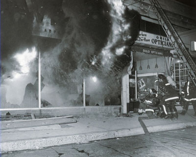 Davis Pool Store Fire on Cedar Lane